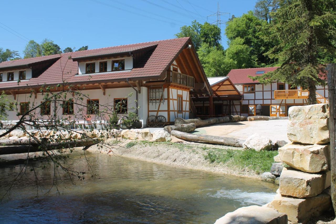 Hotel Erlebnisgastronomie Lochmuhle Eigeltingen Exterior foto